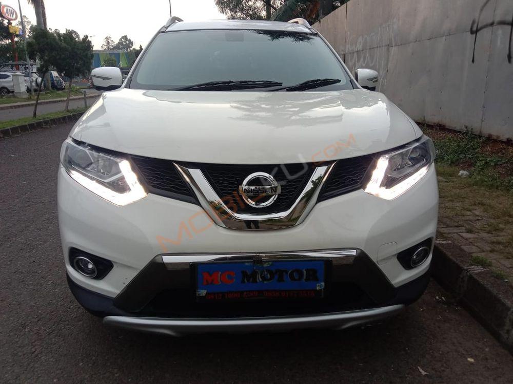 Mobil Nissan X-Trail 2016