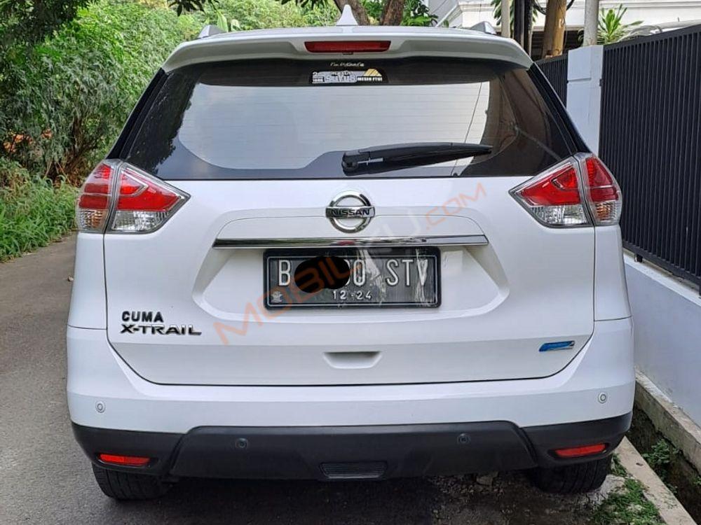 Mobil Nissan X-Trail 2015