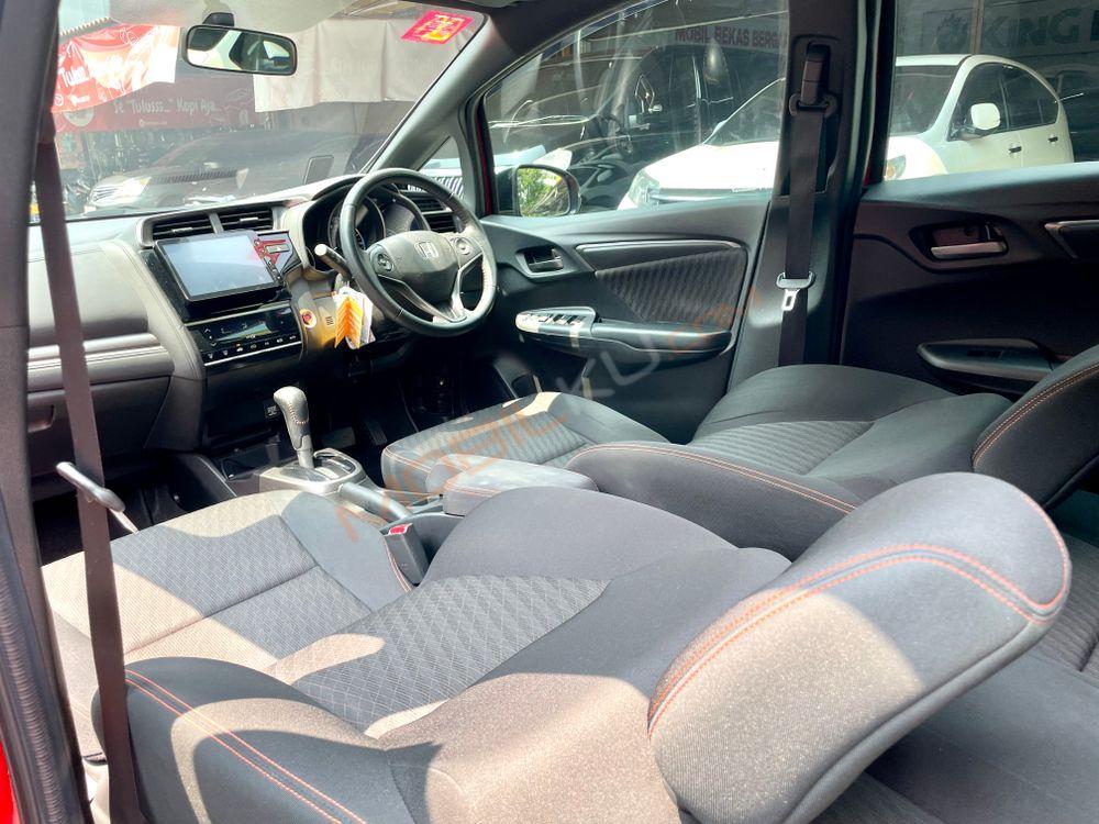 Mobil Honda Jazz 2018