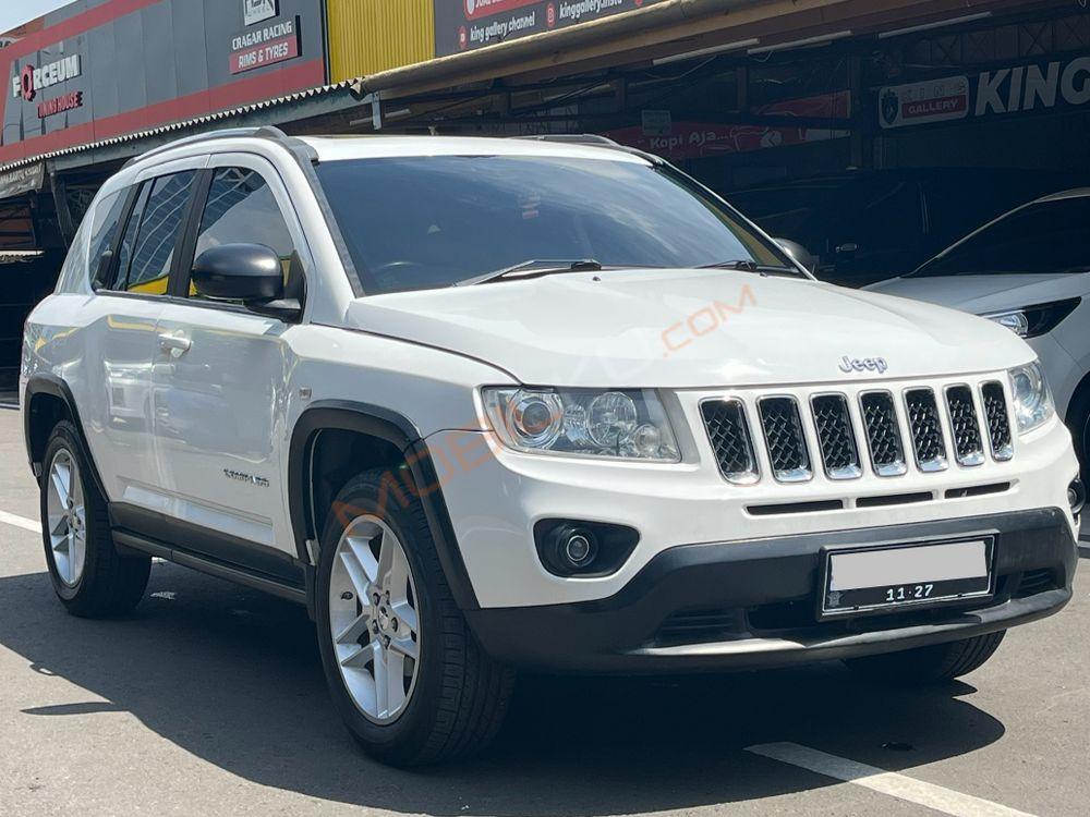 Mobil Jeep Compass 2013
