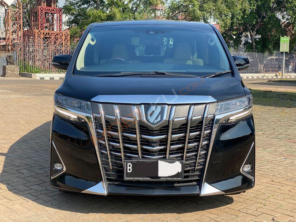 Mobil Toyota Alphard 2020