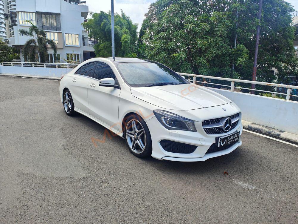 Mobil Mercedes-Benz CLA 2016