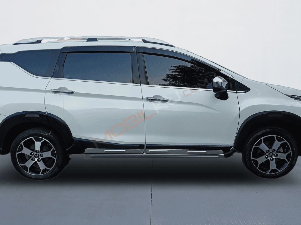 Mobil Mitsubishi Xpander Cross 2020