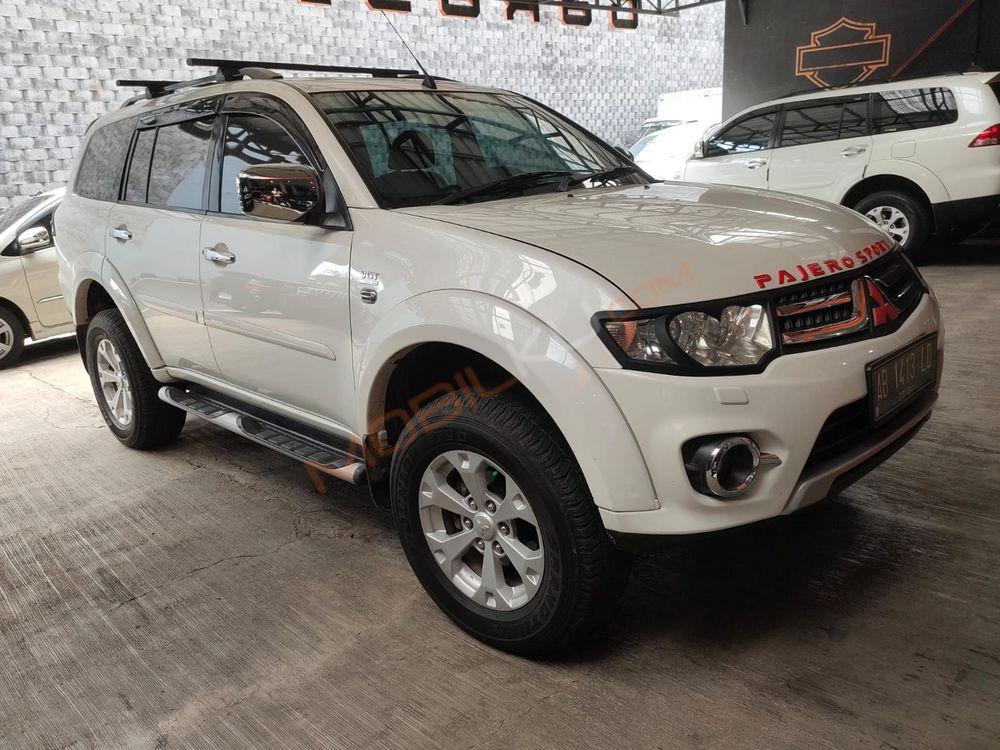 Mobil Mitsubishi Pajero Sport 2014