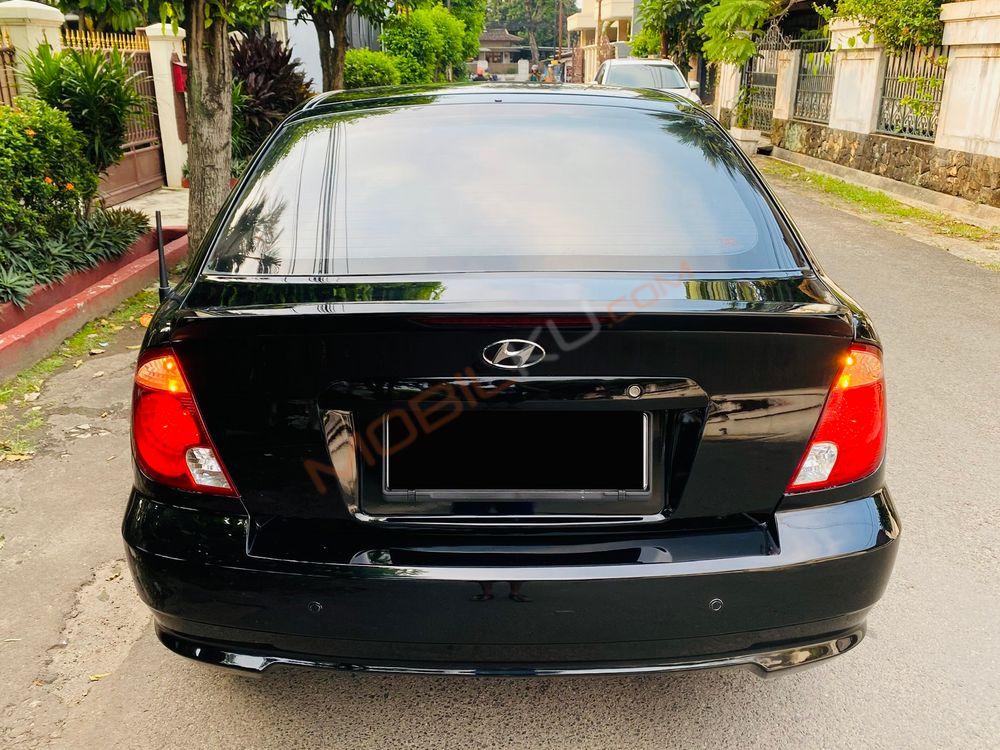 Mobil Hyundai Avega 2010