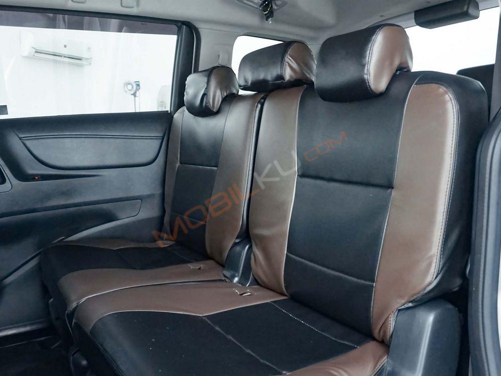 Mobil Toyota Sienta 2018