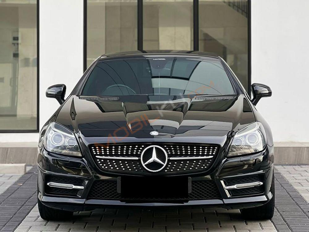 Mobil Mercedes-Benz SLK 2013