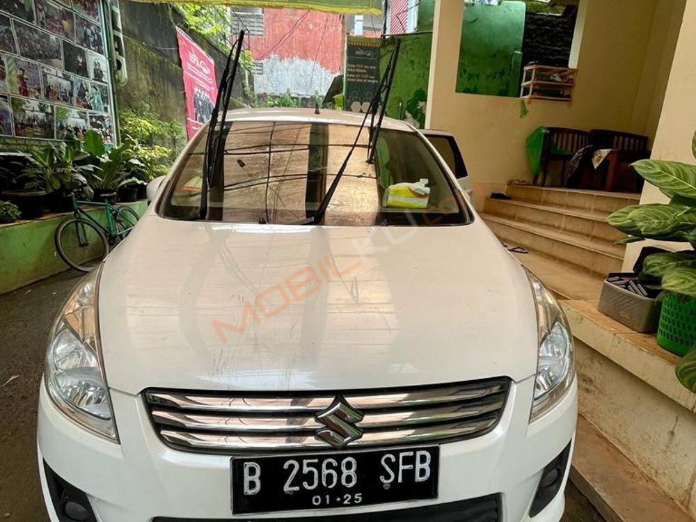 Mobil Suzuki Ertiga 2014