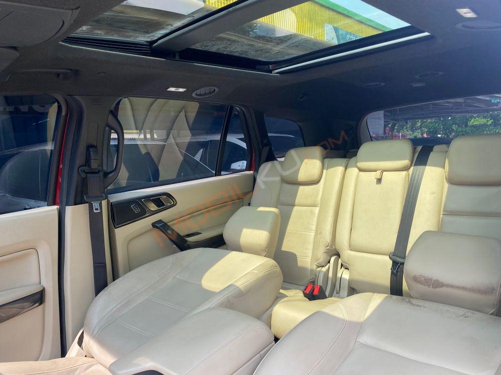 Mobil Ford Everest 2015