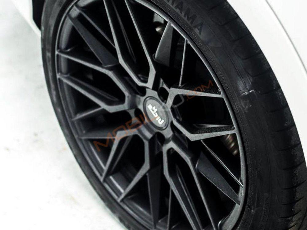 Mobil Mercedes-Benz CLS 2012