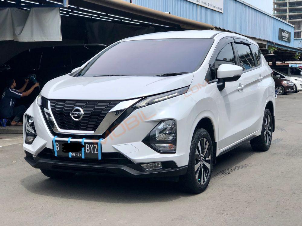 Mobil Nissan Livina 2019