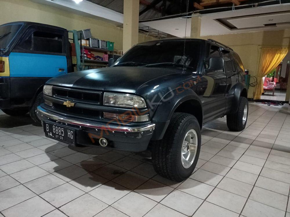 Mobil Chevrolet Blazer 2002