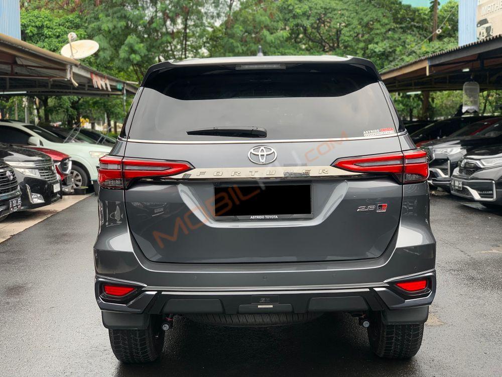 Mobil Toyota Fortuner 2023