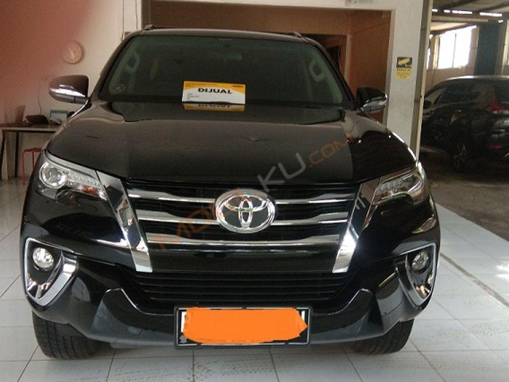 Mobil Toyota Fortuner 2018