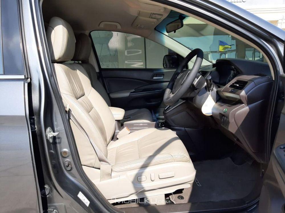 Mobil Honda CR-V 2014