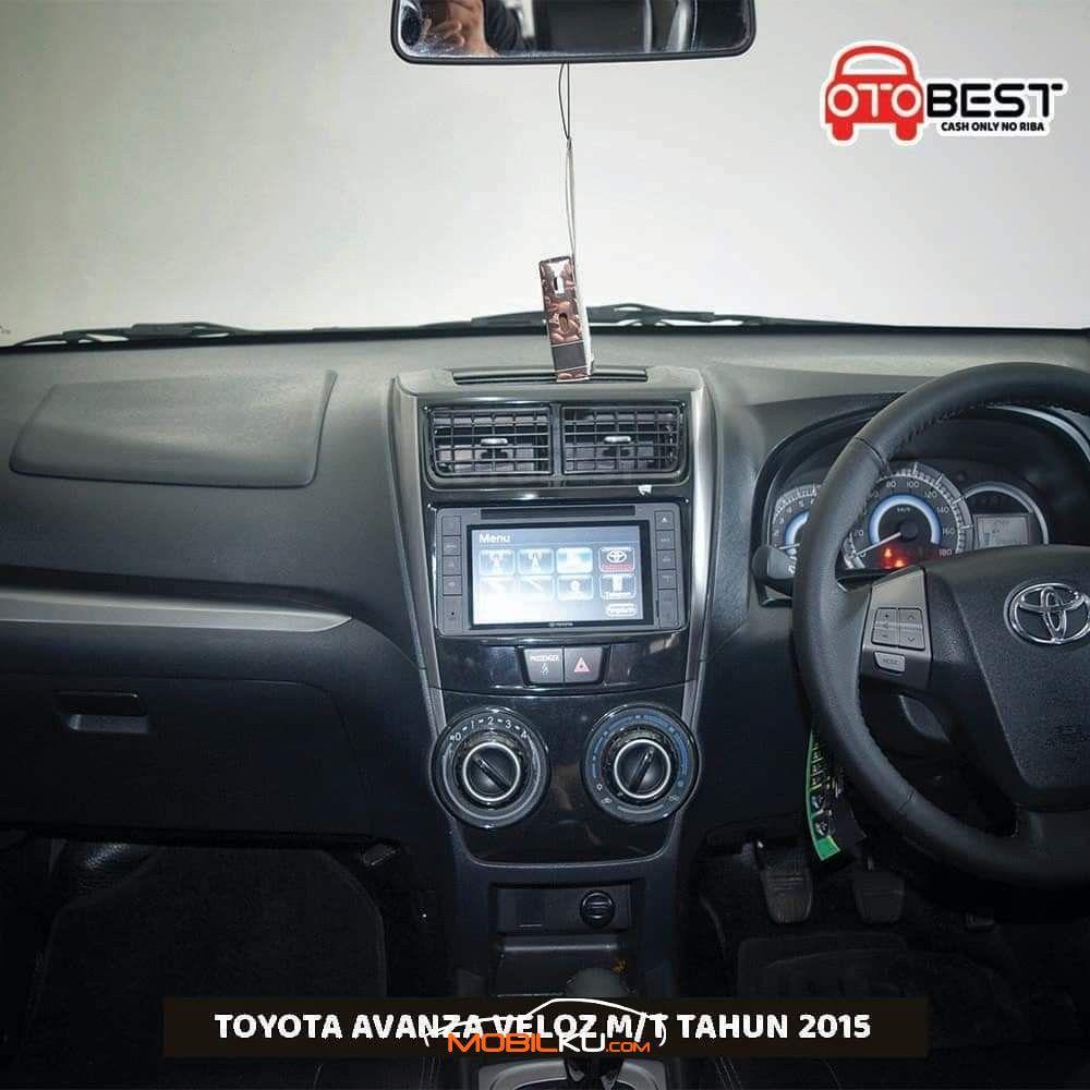 Mobil Toyota Avanza 2015