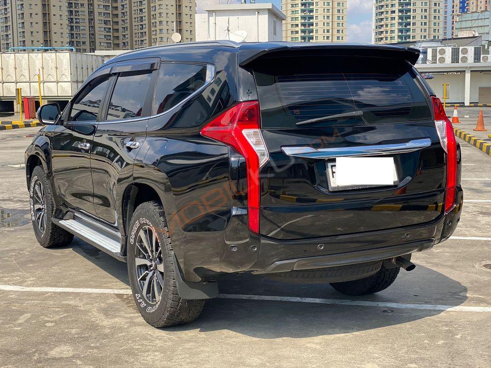 Mobil Mitsubishi Pajero Sport 2017