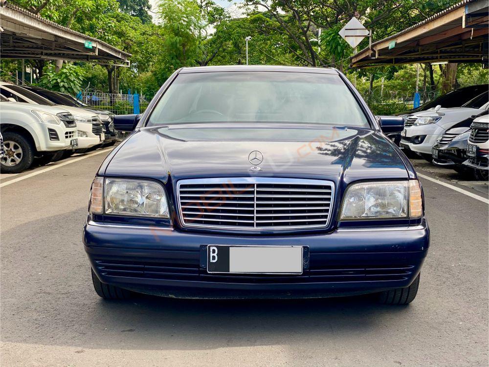 Mobil Mercedes-Benz S-Class 1996
