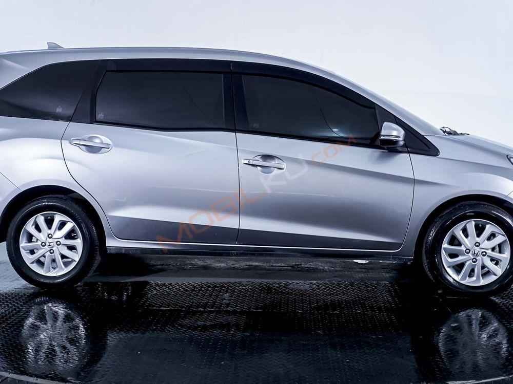 Mobil Honda Mobilio 2016