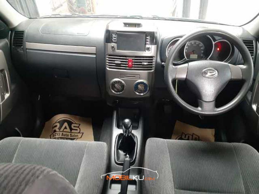 Mobil Daihatsu Terios 2013