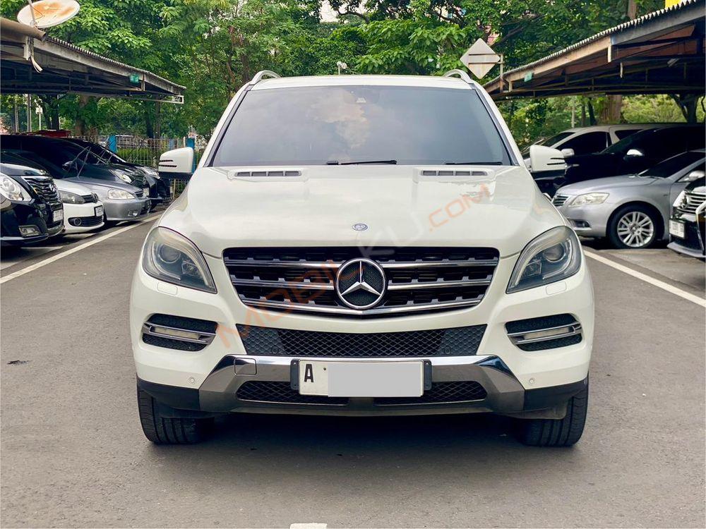 Mobil Mercedes-Benz ML 2013