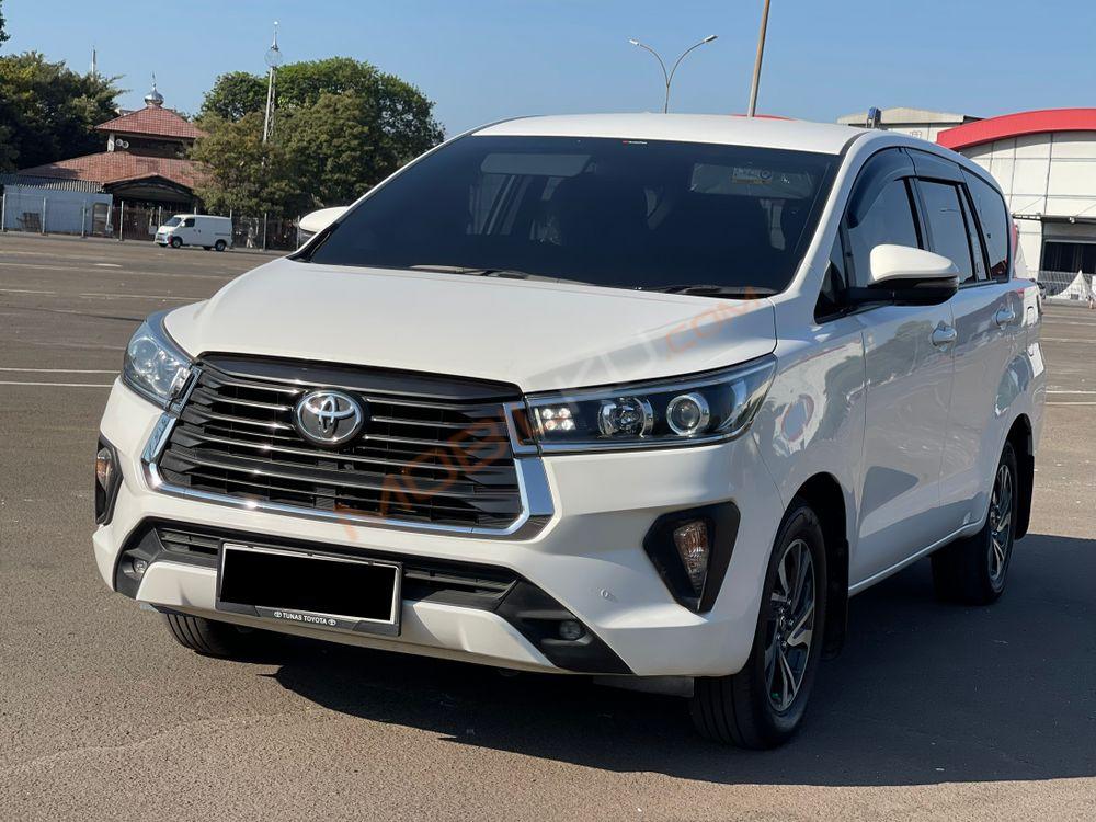 Mobil Toyota Kijang Innova 2022