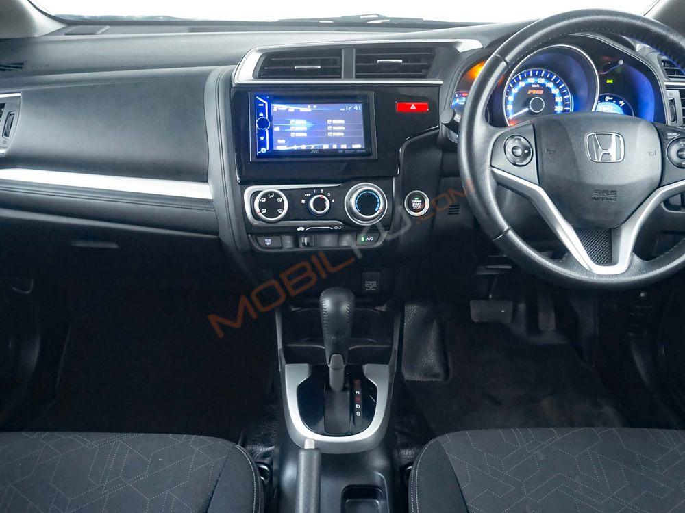 Mobil Honda Jazz 2016