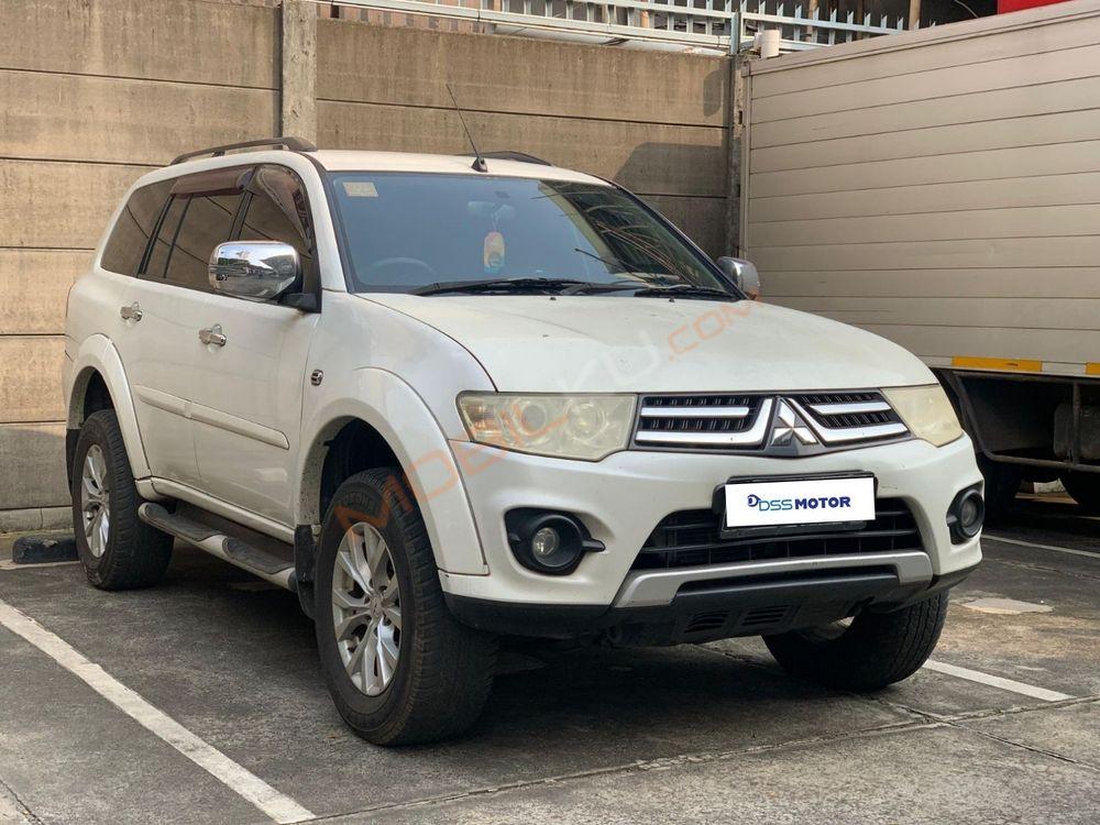 Mobil Mitsubishi Pajero Sport 2015