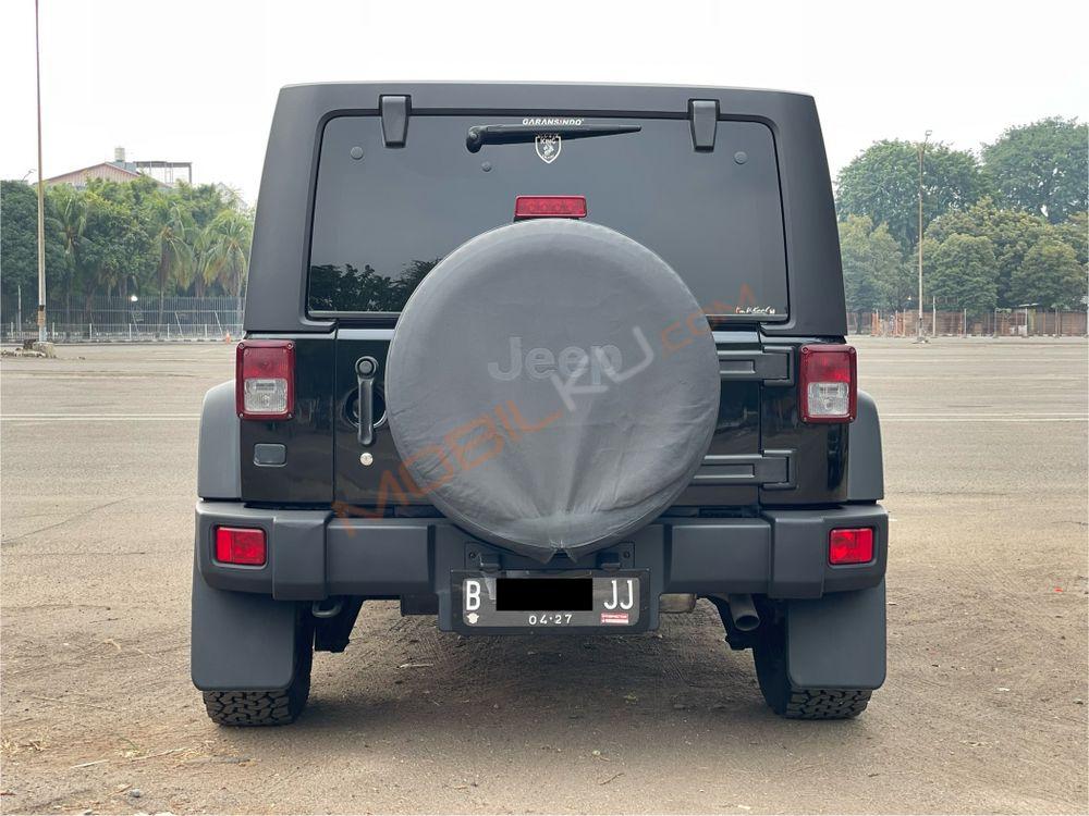 Mobil Jeep Wrangler 2012