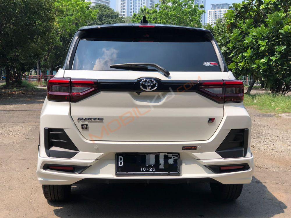 Mobil Toyota Raize 2021