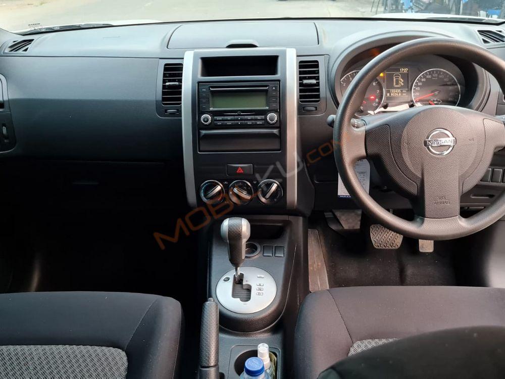 Mobil Nissan X-Trail 2014