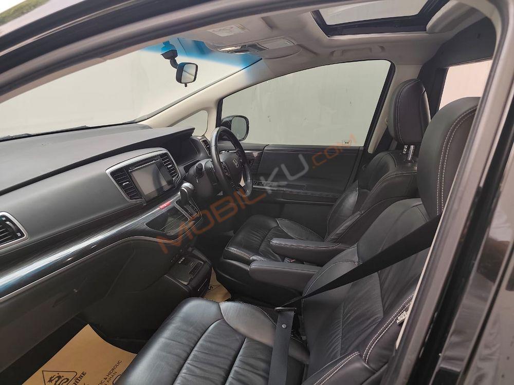Mobil Honda Odyssey 2018