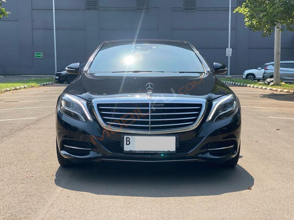 Mobil Mercedes-Benz S-Class 2015