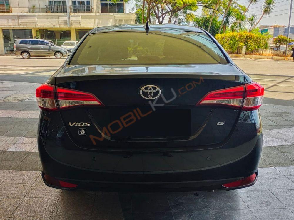 Mobil Toyota Vios 2021