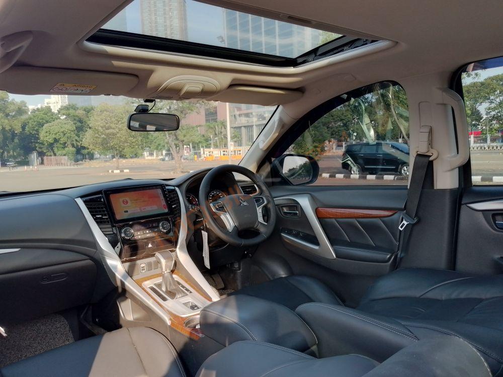 Mobil Mitsubishi Pajero Sport 2016