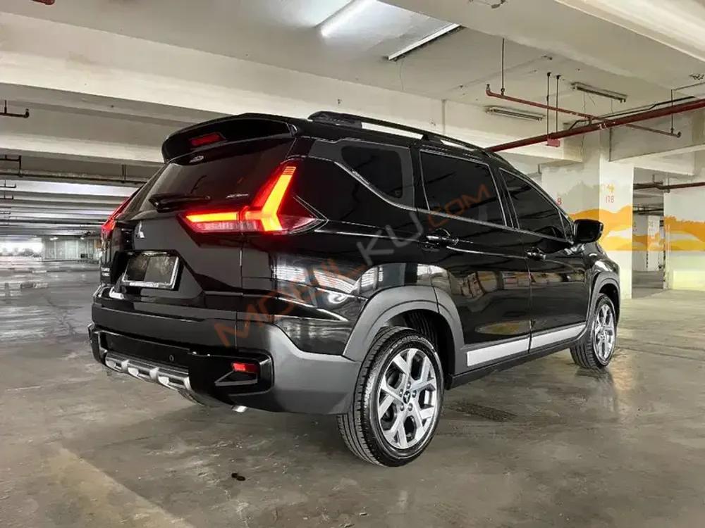 Mobil Mitsubishi Xpander Cross 2025