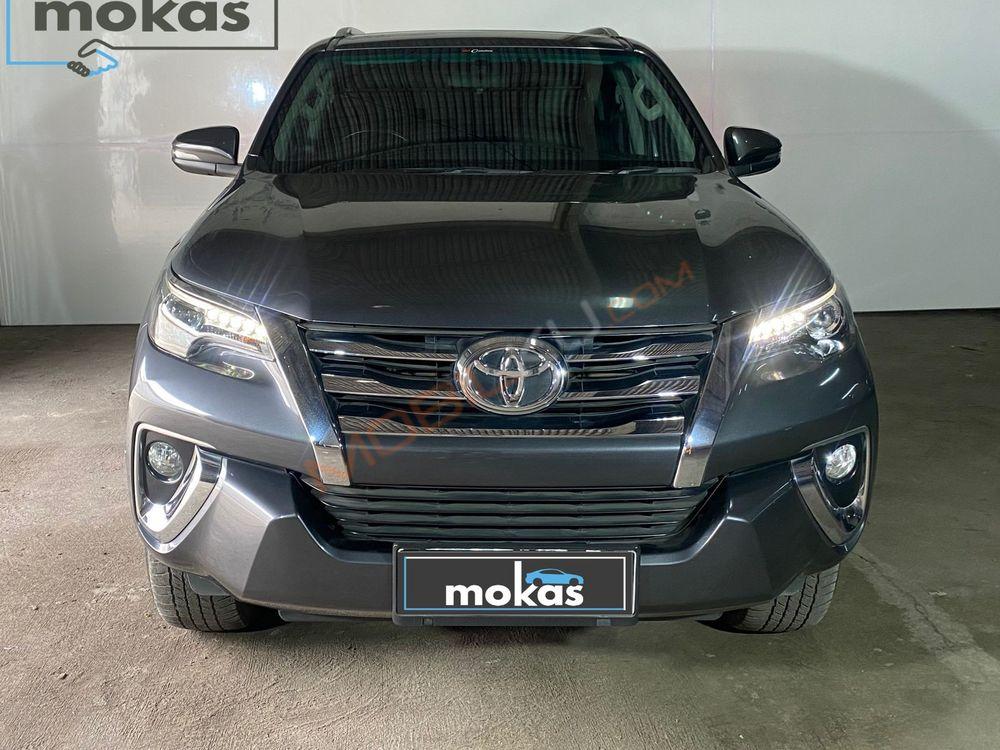 Mobil Toyota Fortuner 2018
