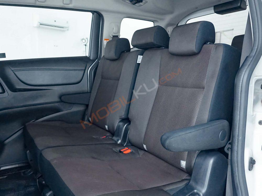 Mobil Toyota Sienta 2020