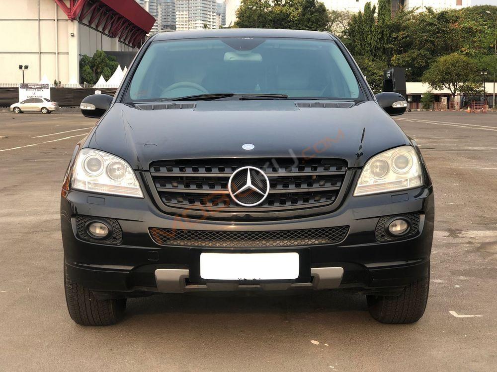 Mobil Mercedes-Benz ML 2006