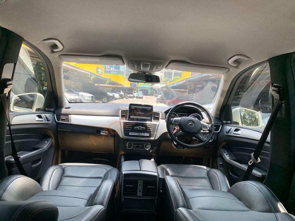 Mobil Mercedes-Benz ML 2013