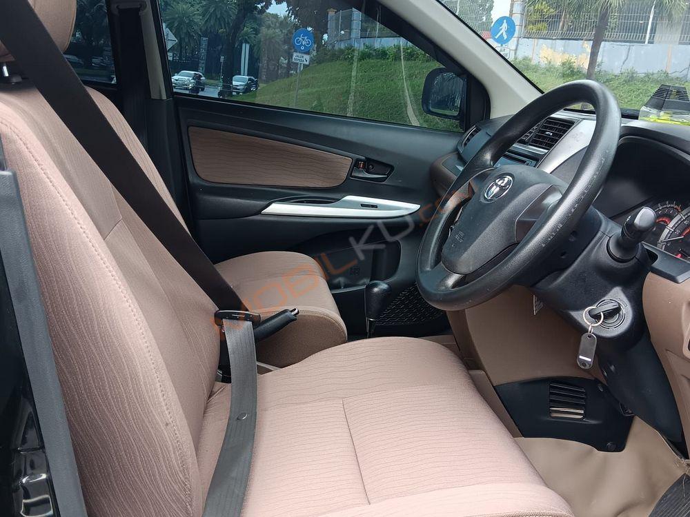 Mobil Toyota Avanza 2017