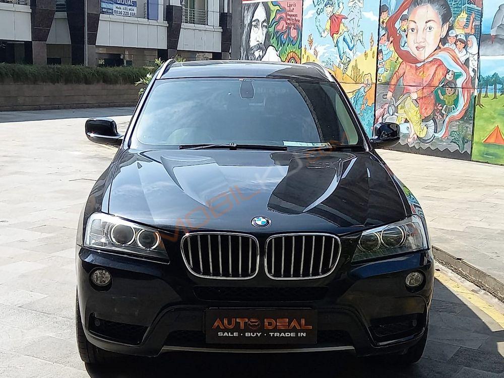 Mobil BMW X3 2012