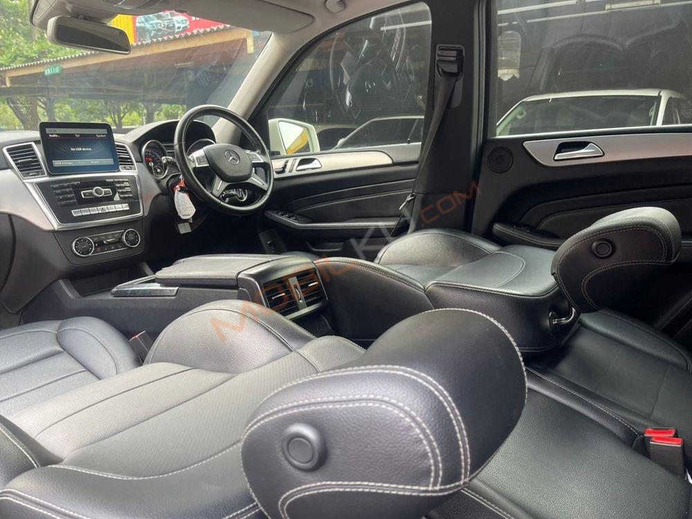 Mobil Mercedes-Benz ML 2013