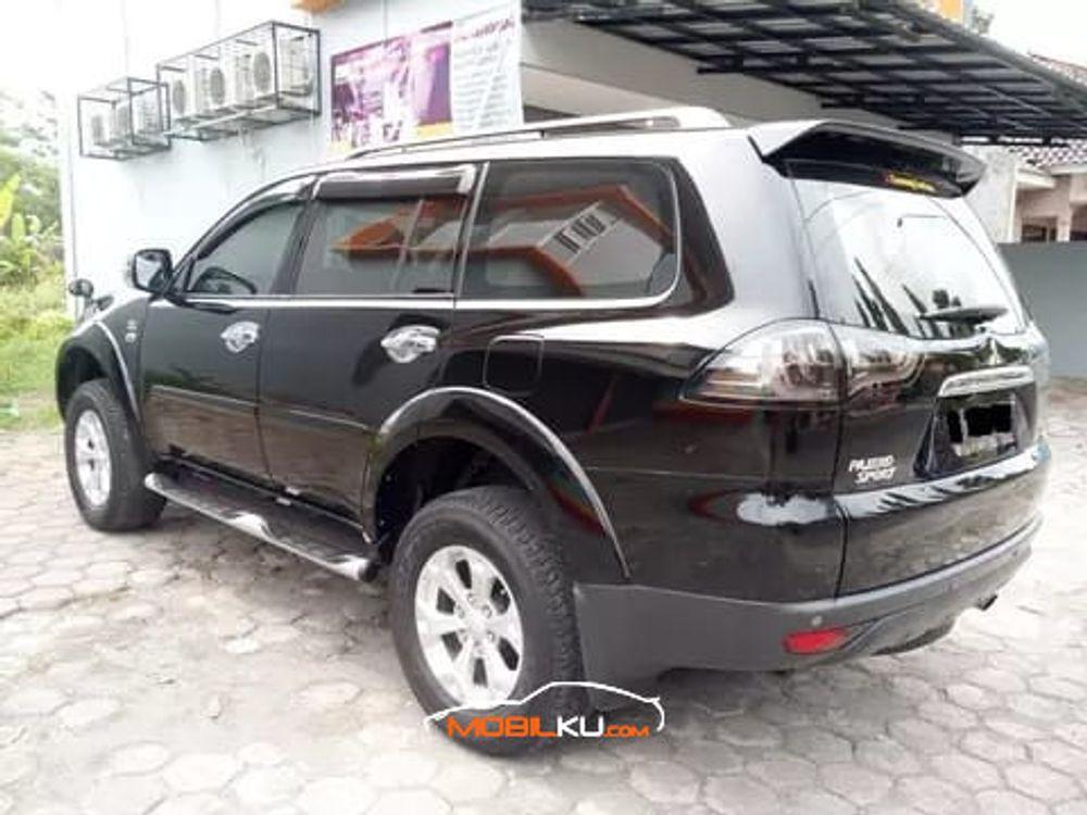 Mobil Mitsubishi Pajero Sport 2014