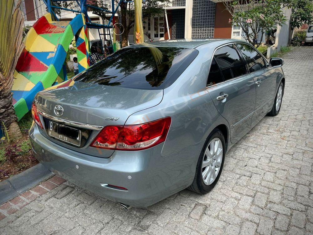 Mobil Toyota Camry 2007