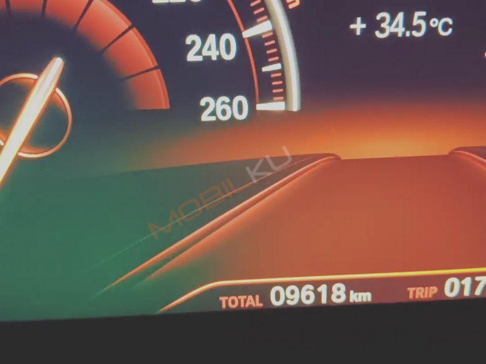 Mobil BMW 5 Series 2018