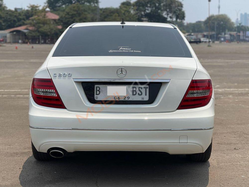Mobil Mercedes-Benz C-Class 2014