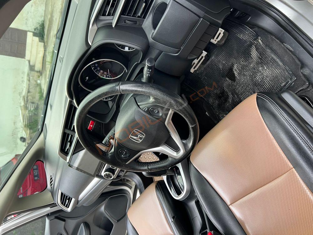 Mobil Honda Jazz 2015