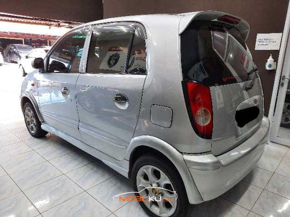 Mobil Kia Visto 2003