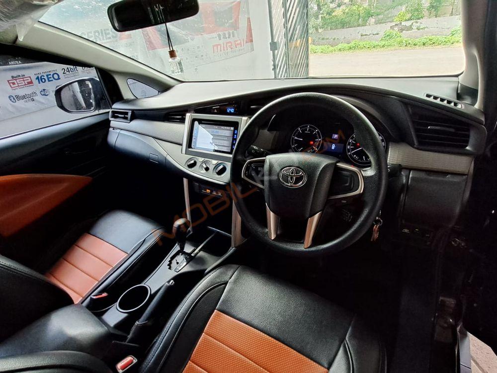 Mobil Toyota Kijang Innova 2018